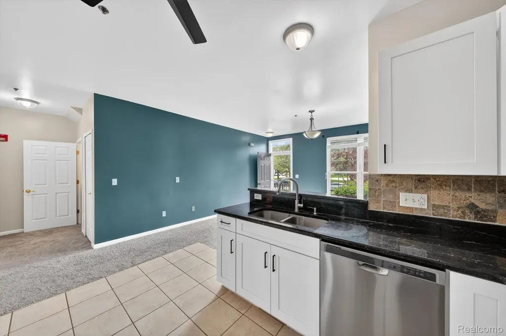 43027 Strand Drive Sterling Heights City MI 48313