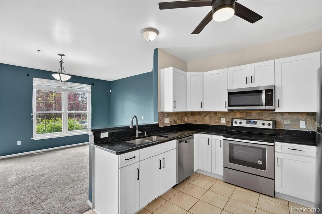 43027 Strand Drive Sterling Heights City MI 48313