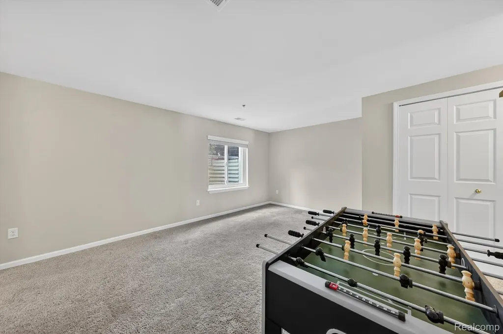 43027 Strand Drive Sterling Heights City MI 48313