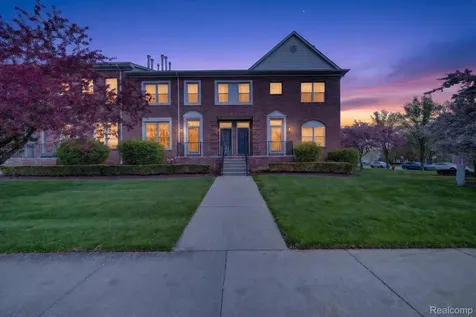 43027 Strand Drive Sterling Heights City MI 48313