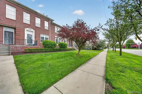 43027 Strand Drive Sterling Heights City MI 48313