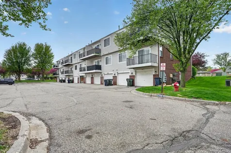43027 Strand Drive Sterling Heights City MI 48313