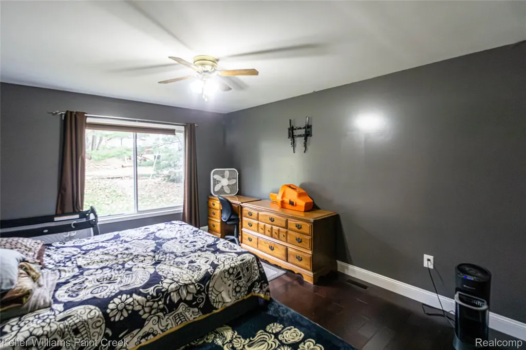 228 Clearview Drive Lyon Township MI 48653