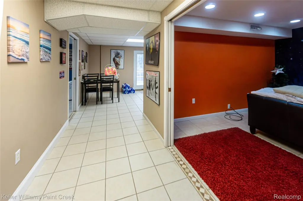 228 Clearview Drive Lyon Township MI 48653