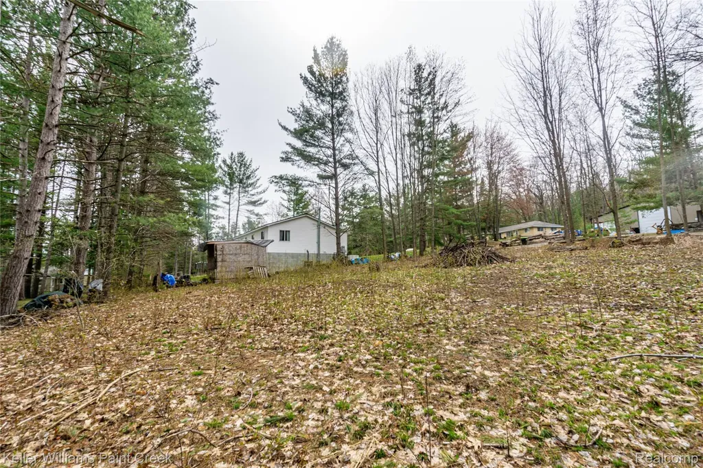 228 Clearview Drive Lyon Township MI 48653