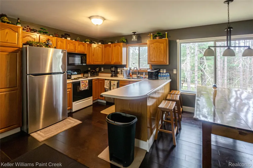 228 Clearview Drive Lyon Township MI 48653