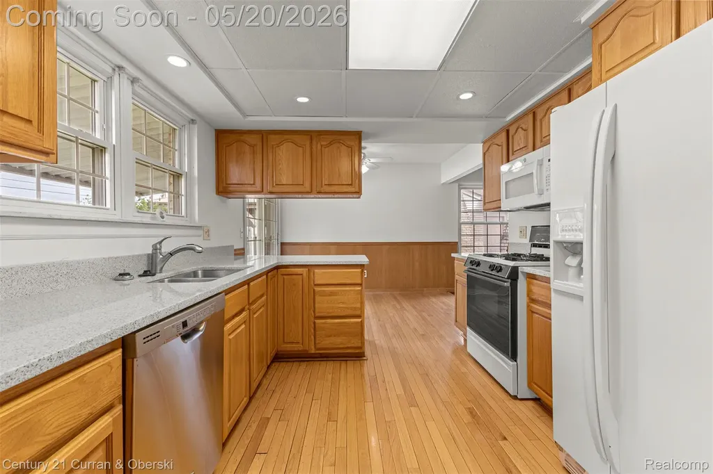 6873 Carriage Hills Drive Canton Charter Township MI 48187