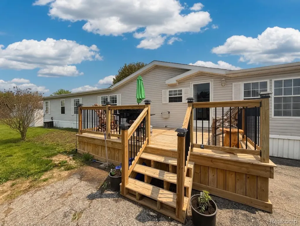 6988 Mckean Road Lot #220 Ypsilanti City MI 48197