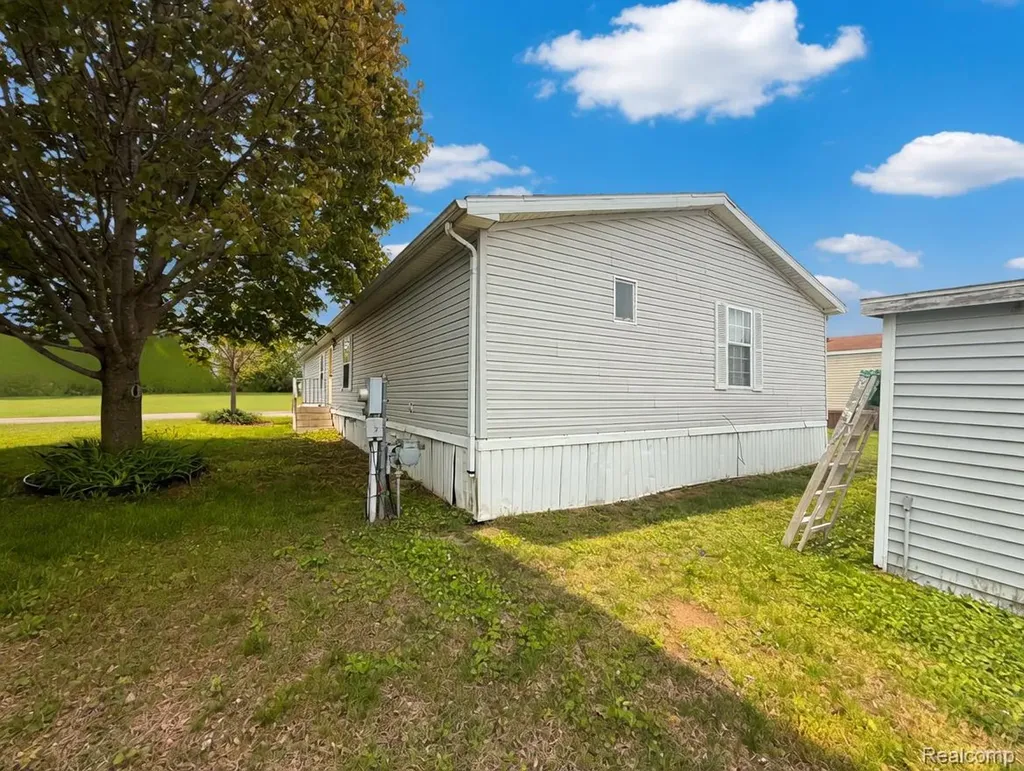 6988 Mckean Road Lot #220 Ypsilanti City MI 48197
