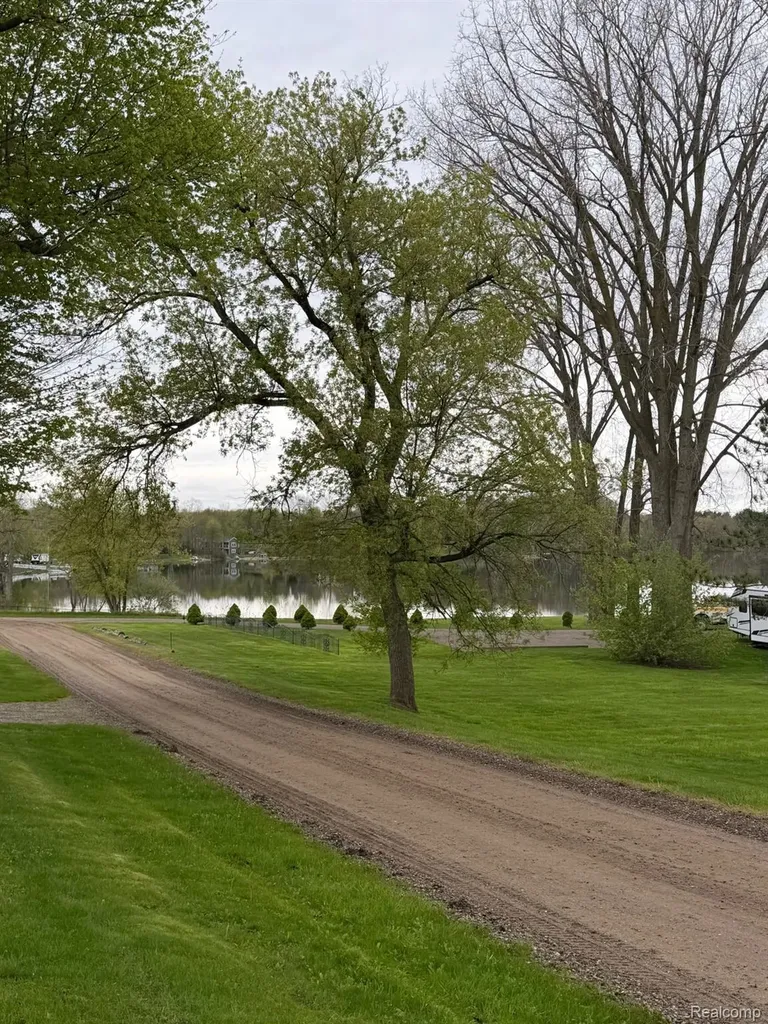 6435 11th Street Otter Lake Village MI 48464