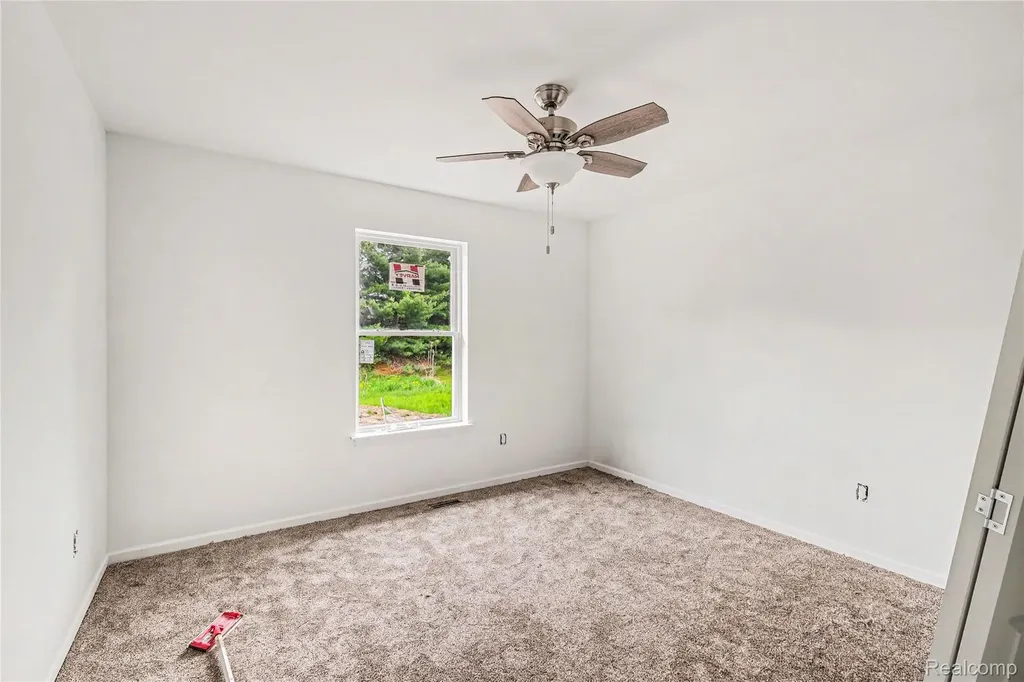 2423 Whisper Ridge Drive Burton City MI 48507