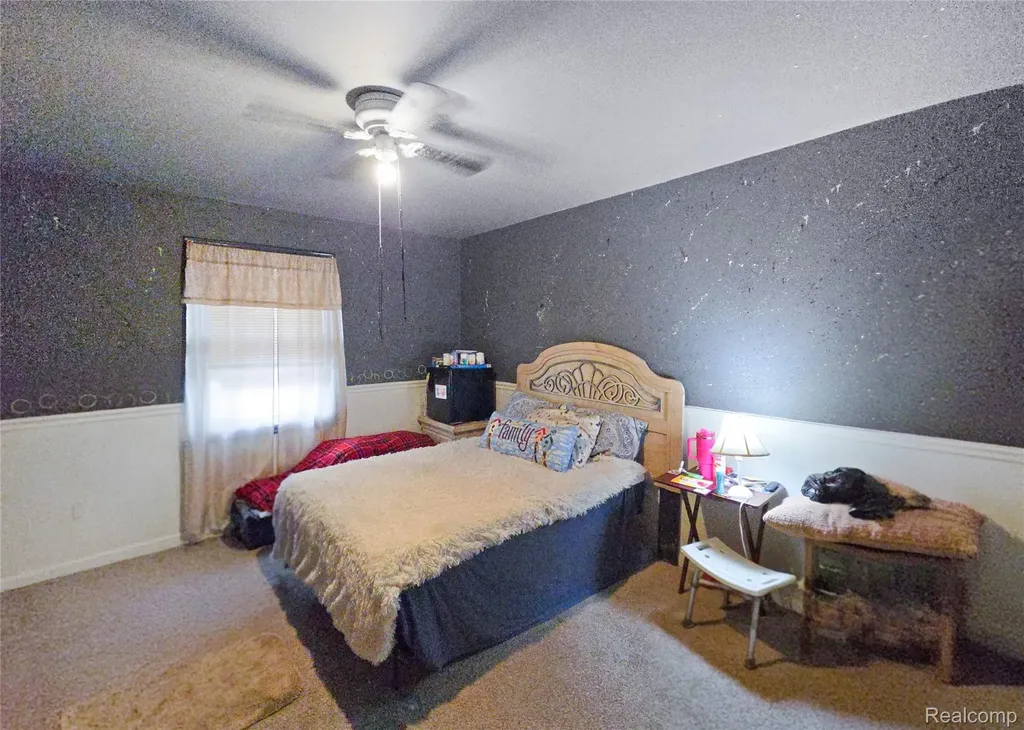 22449 Marine Avenue Eastpointe City MI 48021