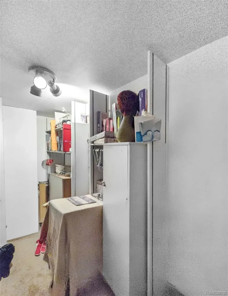 22449 Marine Avenue Eastpointe City MI 48021