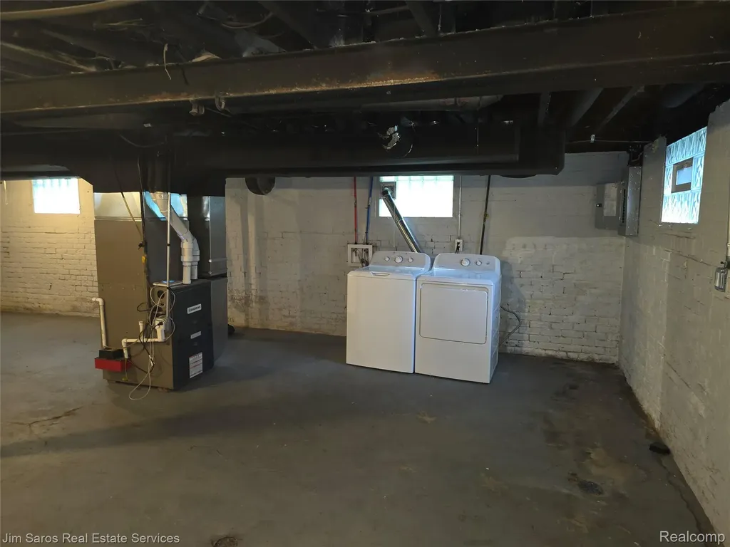 86 Englewood Street Detroit City MI 48202