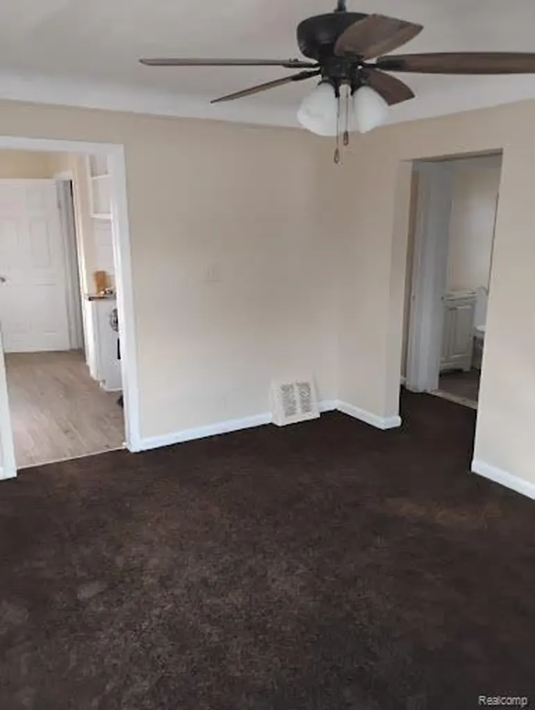 9011 Heyden Street Detroit City MI 48228