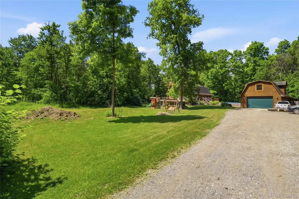 14830 County Line Road Burns Township MI 48418