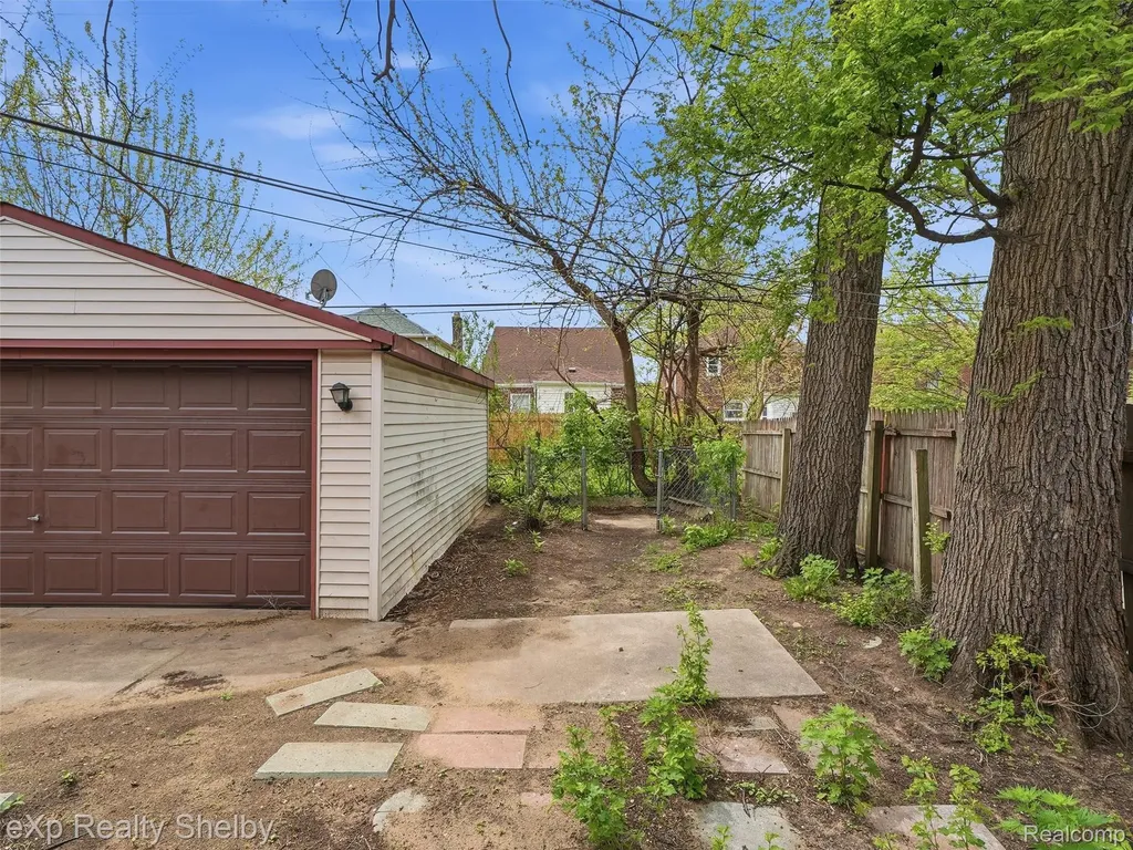 18441 Monica Street Detroit City MI 48221
