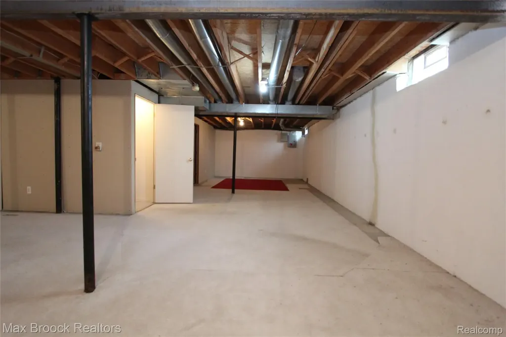 4029 Foxpointe Drive West Bloomfield Charter Township MI 48323