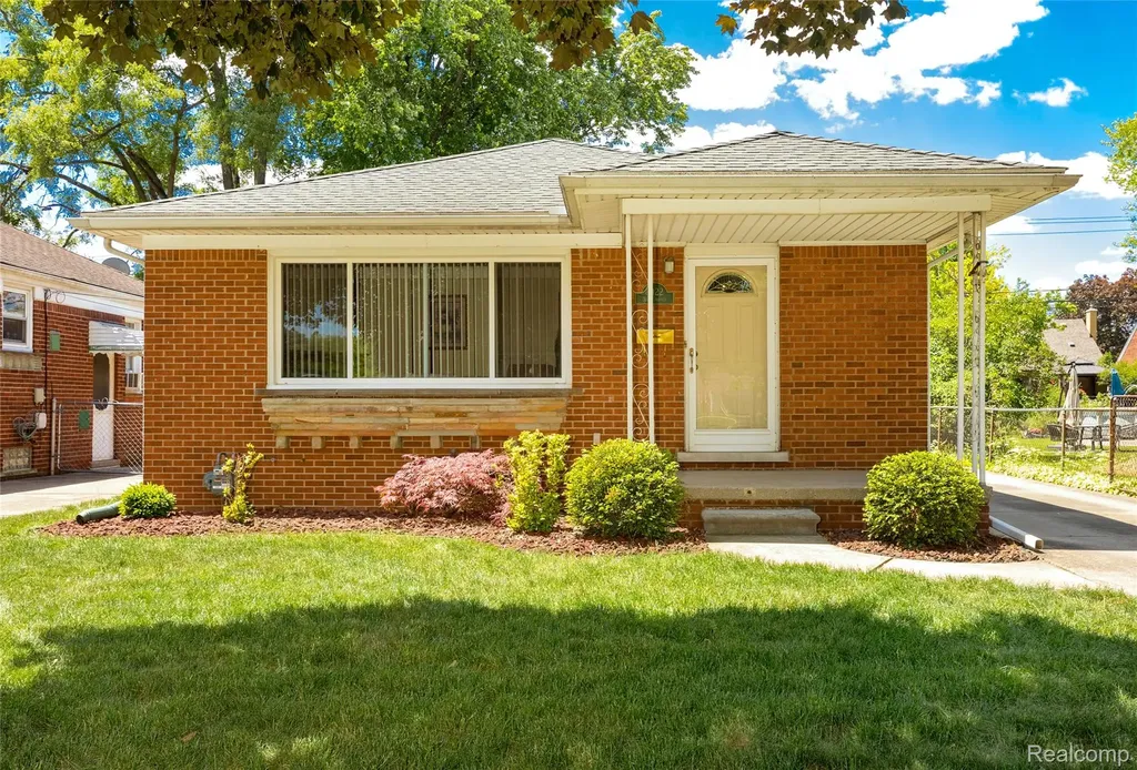 8422 Niver Avenue Allen Park City MI 48101
