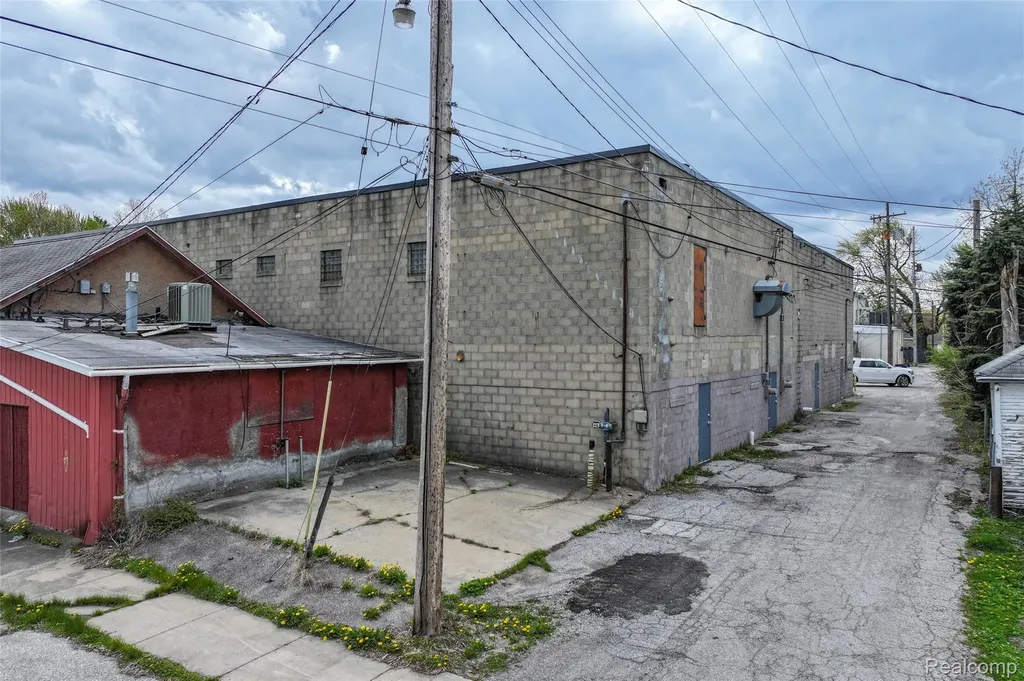1600 Broadway Street Bay City City MI 48708