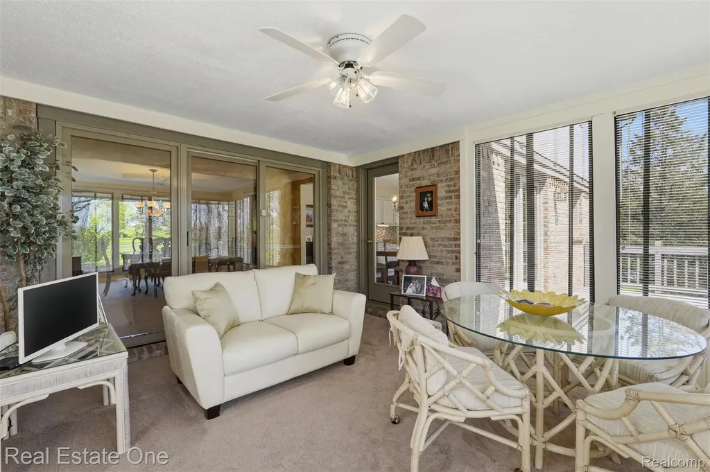 6514 Mountview Court Genoa Township MI 48116