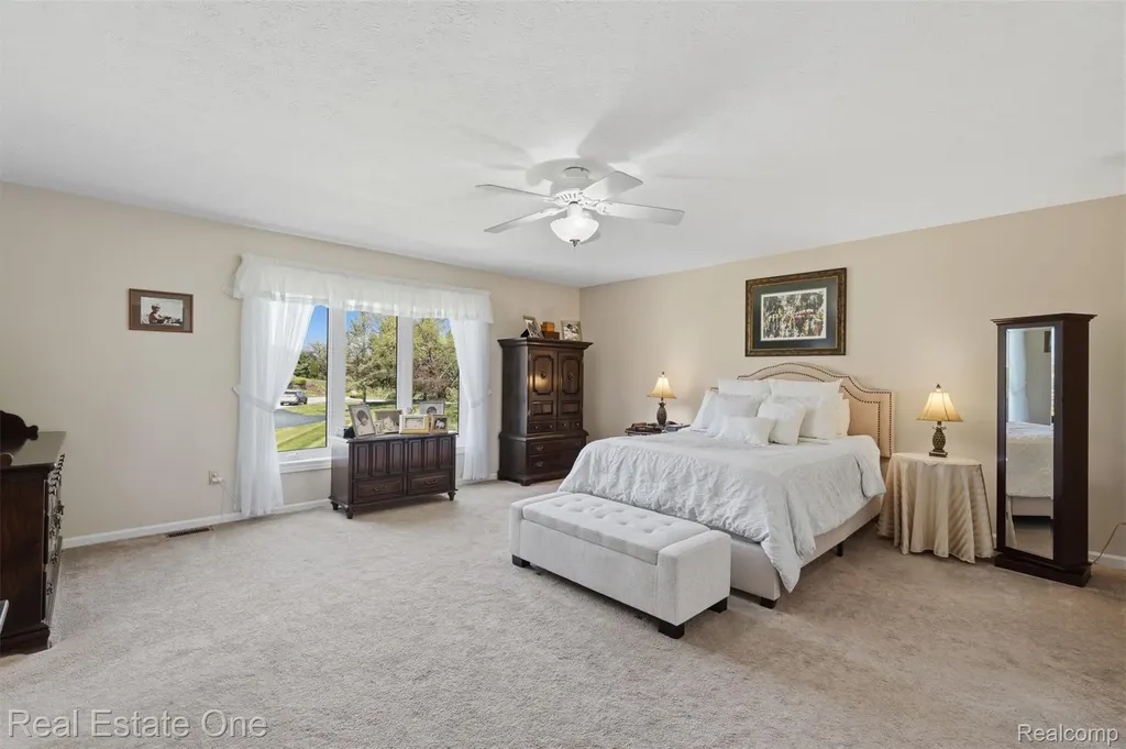 6514 Mountview Court Genoa Township MI 48116