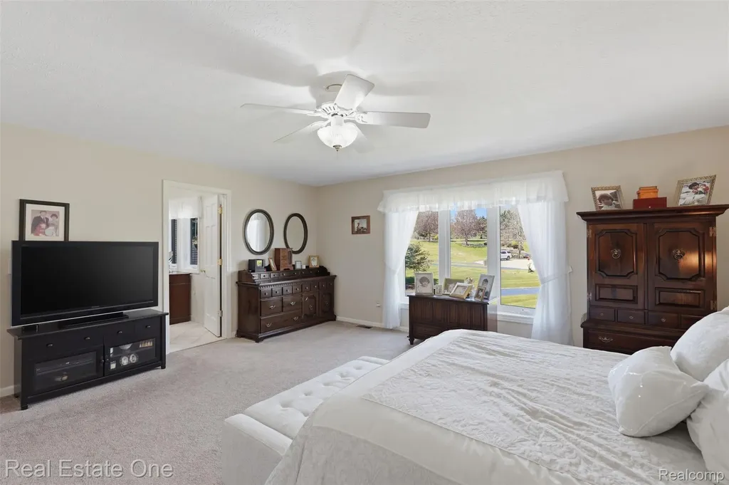 6514 Mountview Court Genoa Township MI 48116