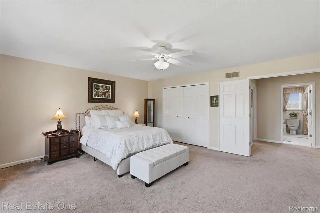 6514 Mountview Court Genoa Township MI 48116