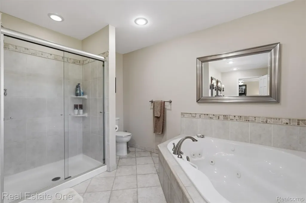 6514 Mountview Court Genoa Township MI 48116