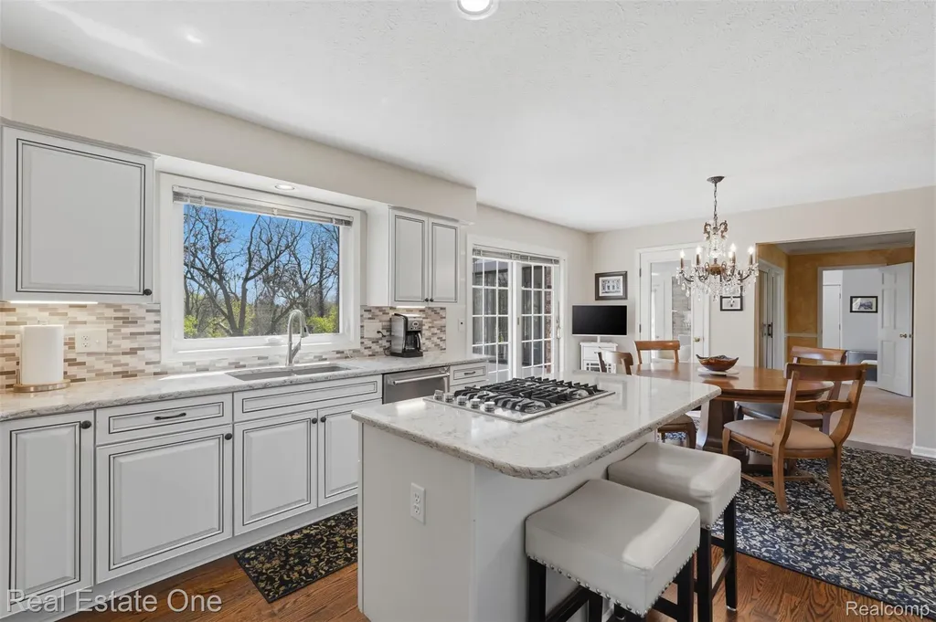 6514 Mountview Court Genoa Township MI 48116