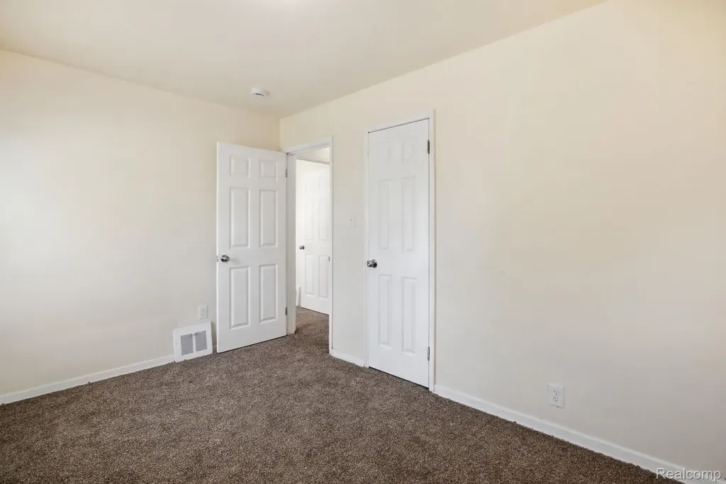 16496 Tacoma Street Detroit City MI 48205