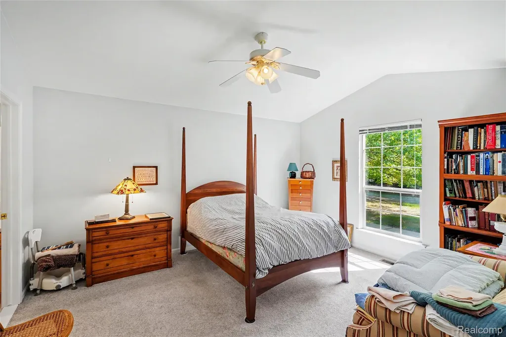 4114 Stonebridge Holly Village MI 48442