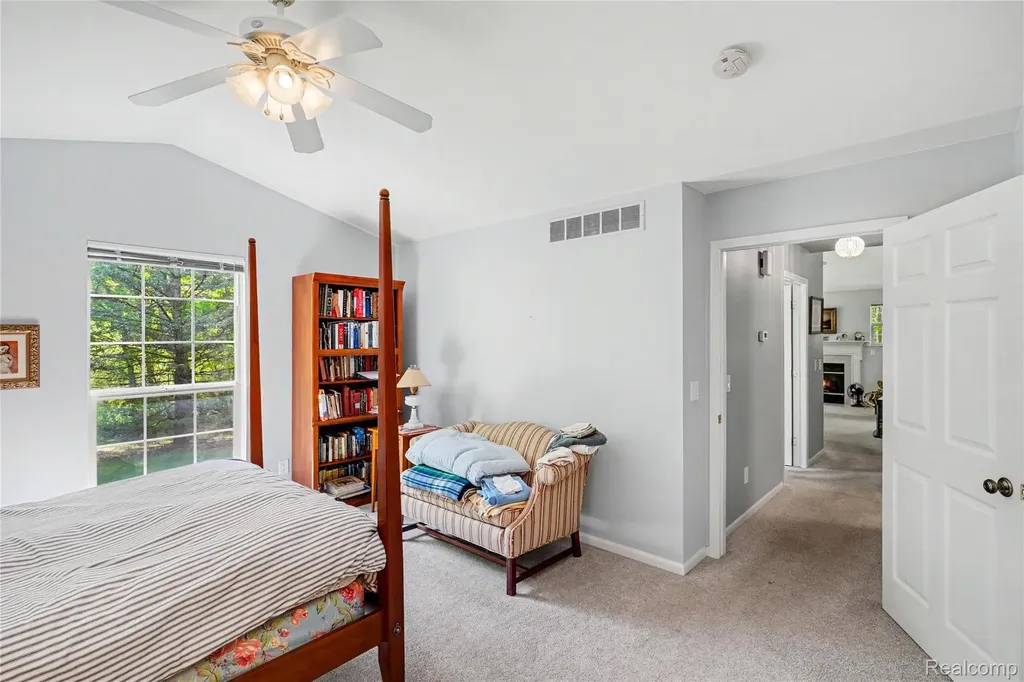 4114 Stonebridge Holly Village MI 48442