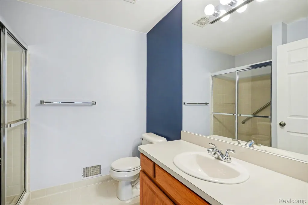 4114 Stonebridge Holly Village MI 48442