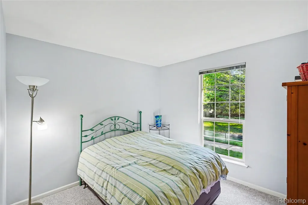 4114 Stonebridge Holly Village MI 48442