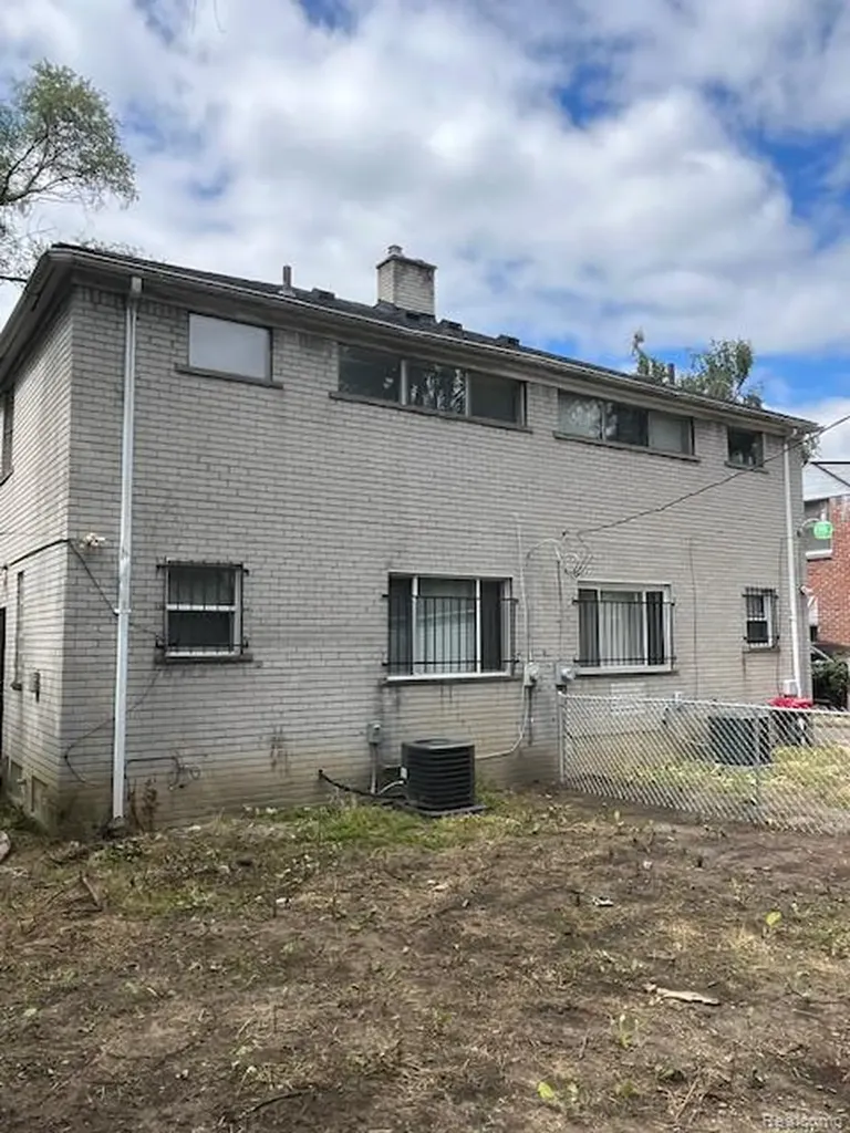 14526 Evergreen Road Detroit City MI 48223