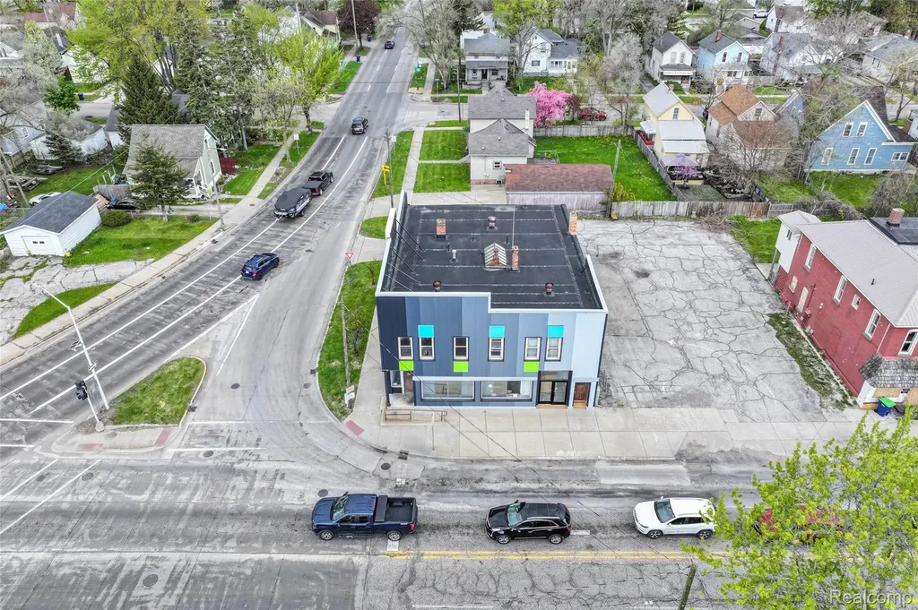 316 S Henry Street Bay City City MI 48706