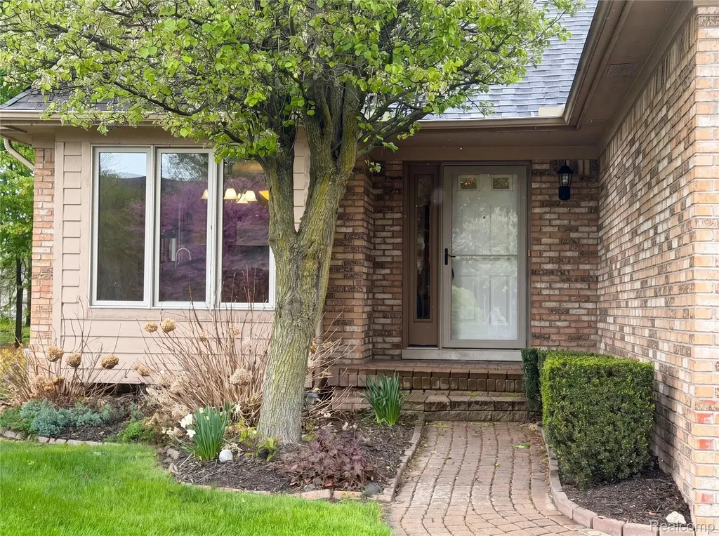 52186 Jacqueline Court Macomb Township MI 48042