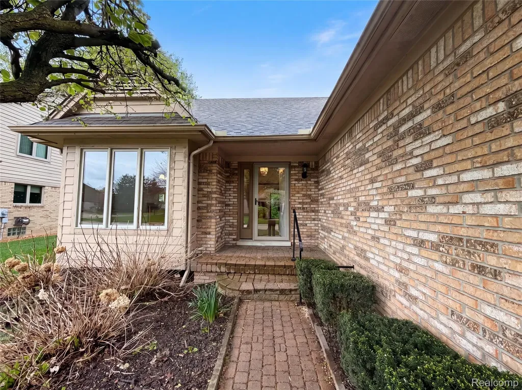 52186 Jacqueline Court Macomb Township MI 48042