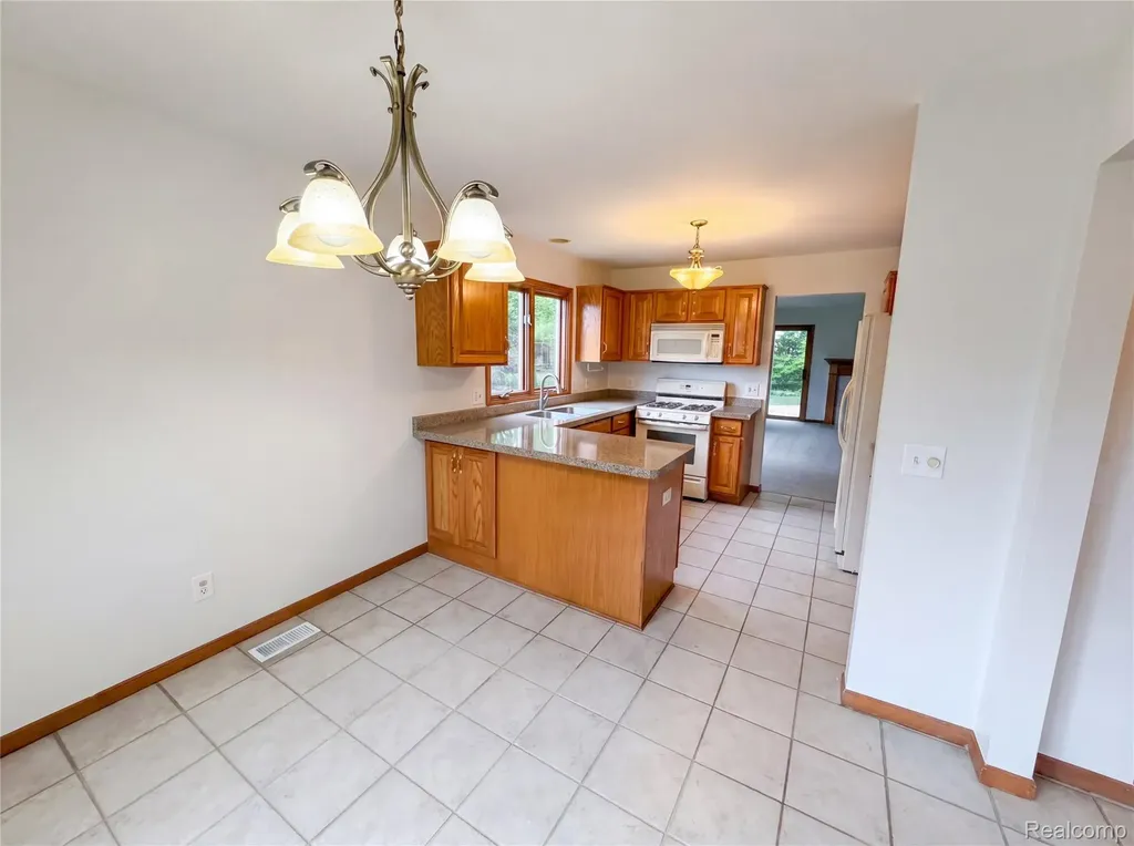 52186 Jacqueline Court Macomb Township MI 48042