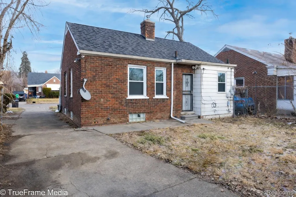 18627 Asbury Park Detroit City MI 48235
