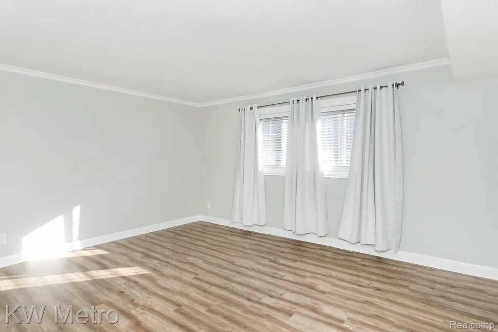 2377 Walton Boulevard Rochester Hills City MI 48309