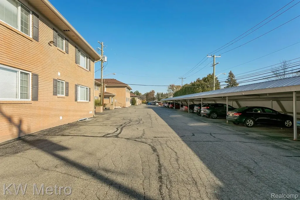 2377 Walton Boulevard Rochester Hills City MI 48309