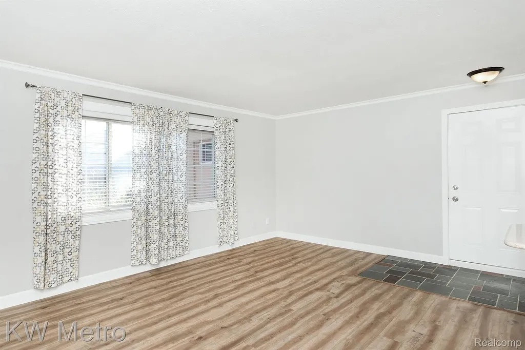 2377 Walton Boulevard Rochester Hills City MI 48309
