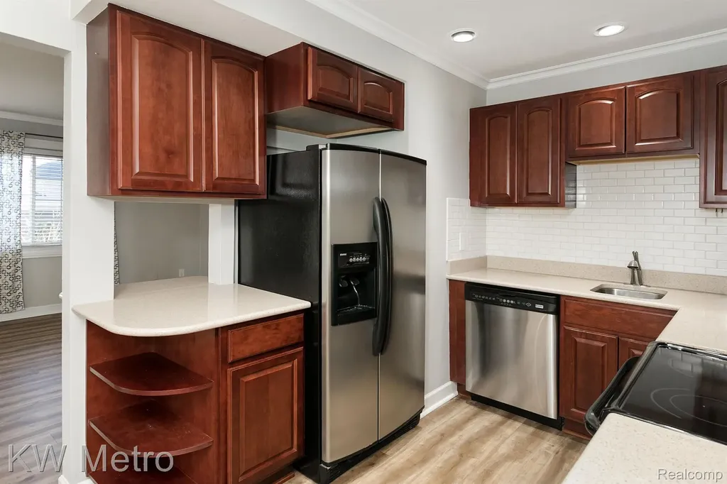 2377 Walton Boulevard Rochester Hills City MI 48309