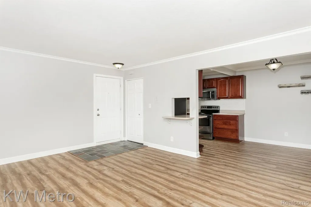 2377 Walton Boulevard Rochester Hills City MI 48309
