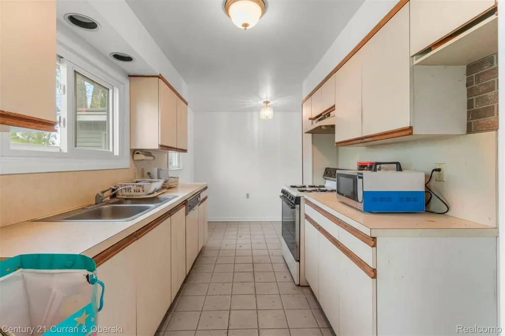 7271 Cottonwood Knoll West Bloomfield Charter Township MI 48322