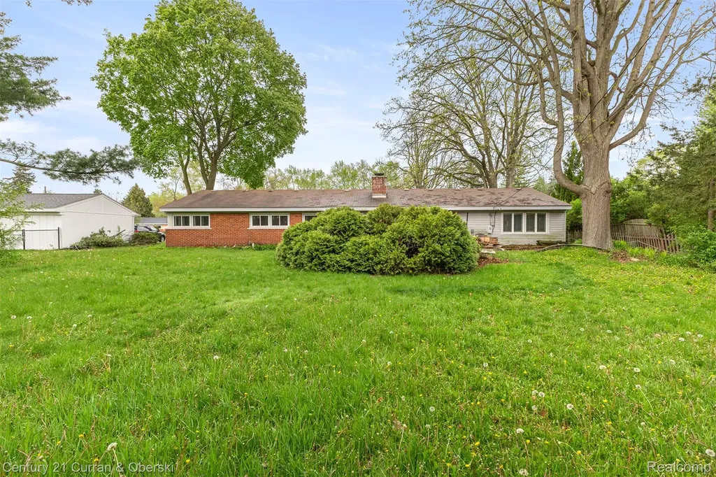 7271 Cottonwood Knoll West Bloomfield Charter Township MI 48322