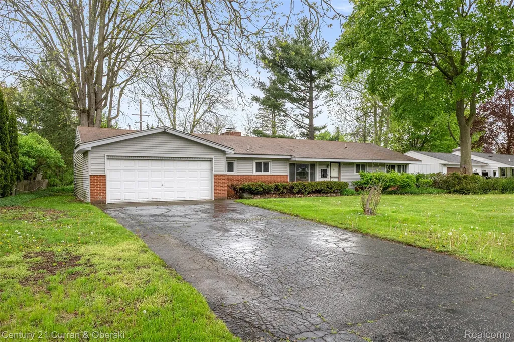 7271 Cottonwood Knoll West Bloomfield Charter Township MI 48322