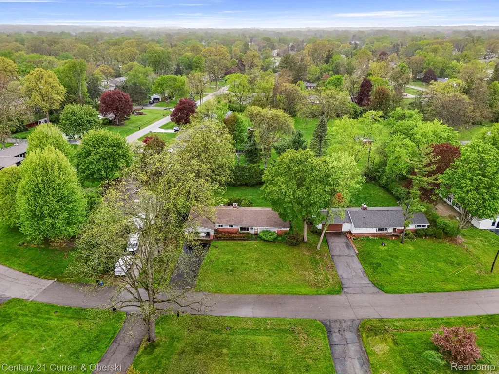 7271 Cottonwood Knoll West Bloomfield Charter Township MI 48322